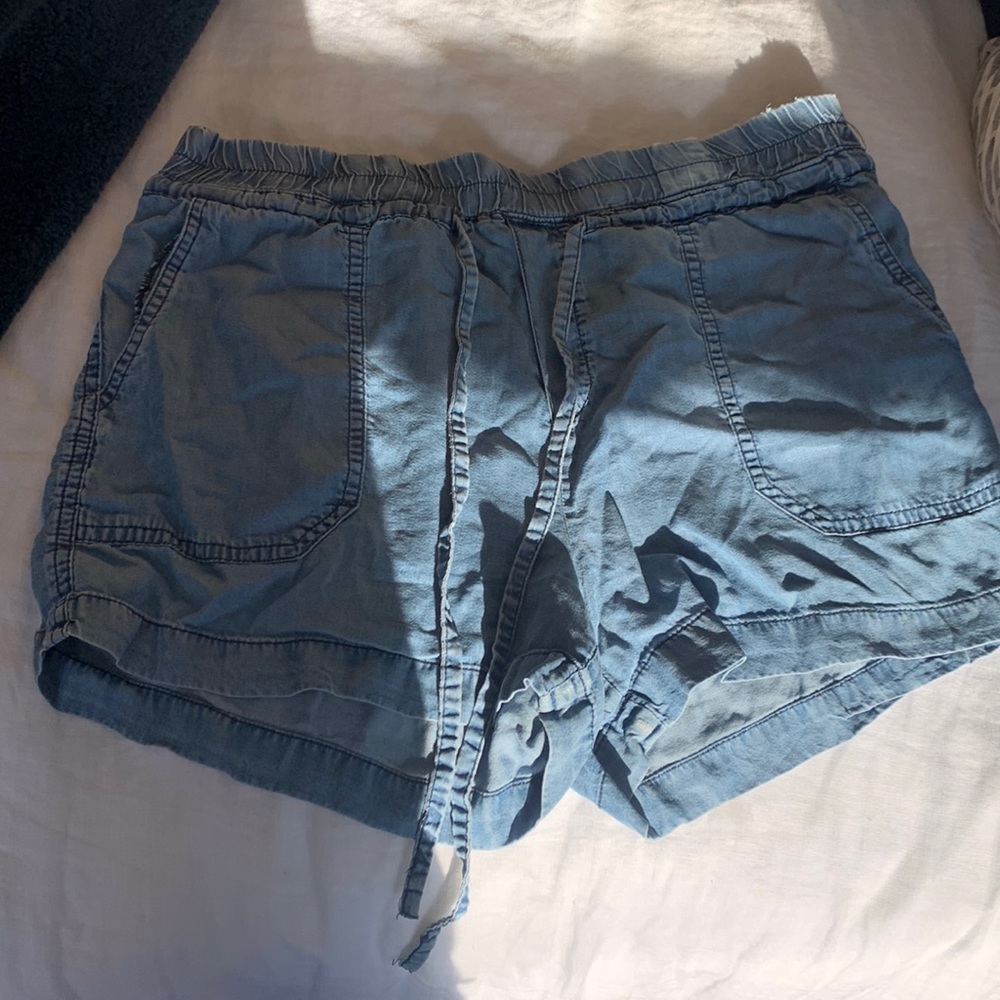 Denim shorts!